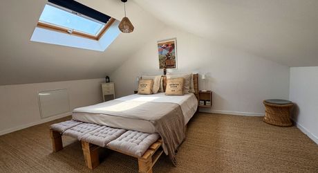 SARLAT- Maison avec appartement indépendant, piscine et jardin 