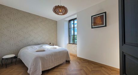 MAISON DE MAITRE EN PARFAIT ETAT AVEC GITE 