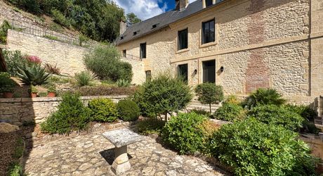 MAISON DE MAITRE EN PARFAIT ETAT AVEC GITE 