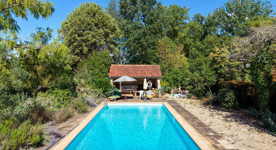 EXCLUSIVITE Secteur GOURDON - Charme et authenticité pour cette belle Propriété en pierre sur 1ha14 paysagers avec piscine