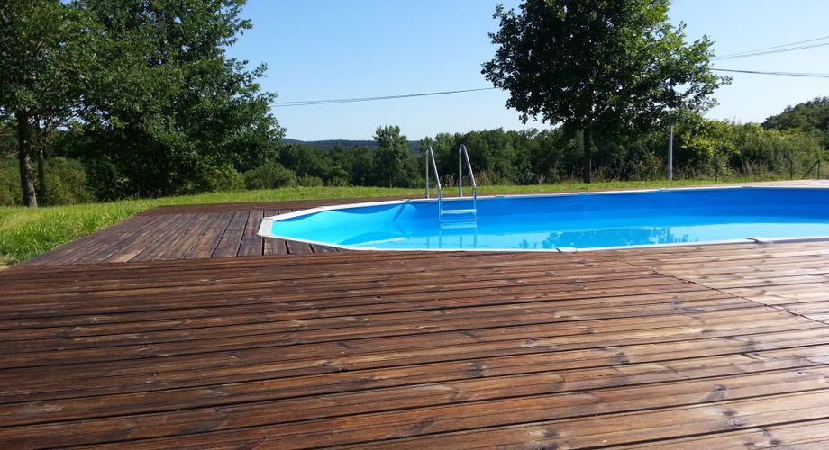 GOURDON- Ravissante maison en pierre restaurée – 180 m² habitables – Terrain de 7000 m² – Vue dégagée