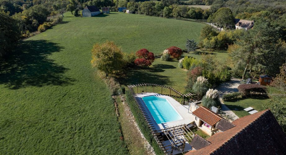 EXCLUSIVITE - Secteur Gourdon-  Demeure de charme sur un beau terrain paysager avec piscine chauffée