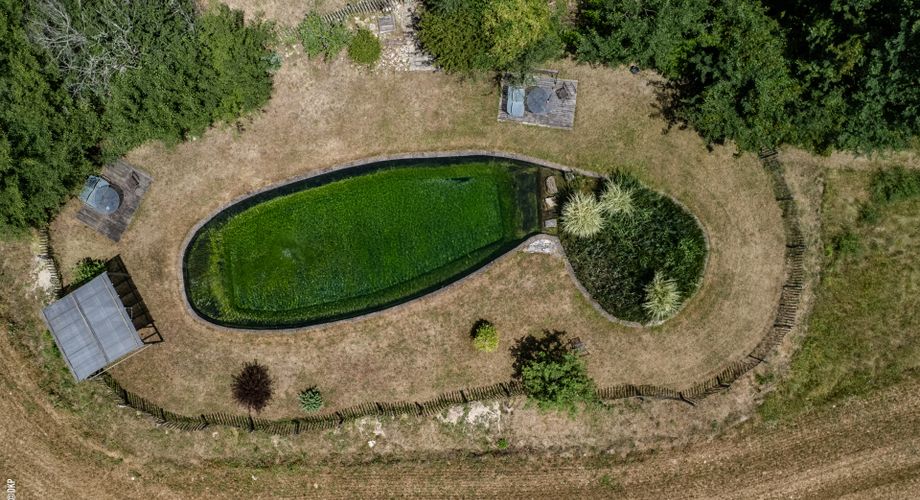 EXCLUSIVITE - Secteur Gourdon - Propriété en pierre de charme - 2 habitats, piscine naturelle - au calme en situation indépendante sur 2ha81