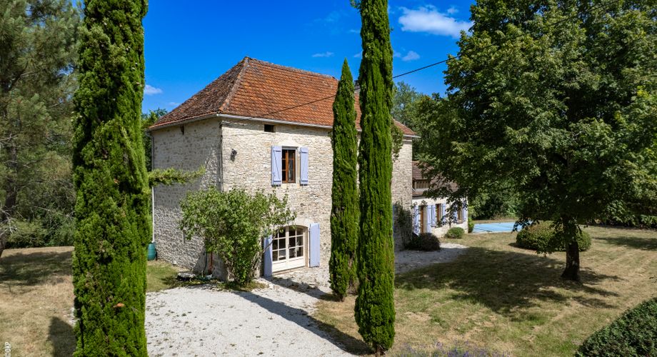 EXCLUSIVITE - Secteur Gourdon - Au calme, Belle Maison en pierre avec maison d'amis attenante sur 1ha7 avec piscine