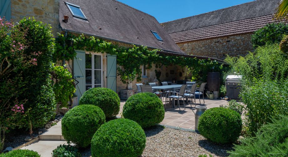 EXCLUSIVITE - Secteur Gourdon - Ravissante Demeure en pierre sur 1161 m² avec piscine et vue