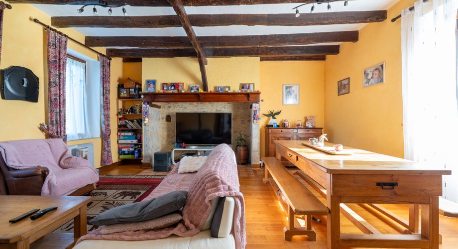 SECTEUR GOURDON - Bel Enclos de caractère avec jardin  - maison et dépendance aménagée attenante