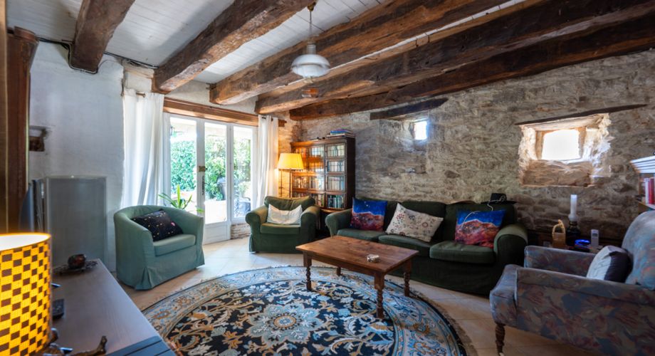 EXCLUSIVITE Secteur GOURDON Agréable Maison en pierre 3 chambres avec jardin 
