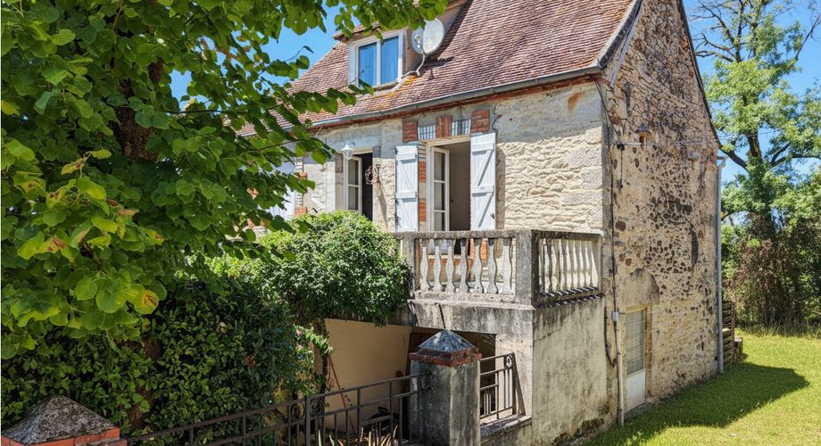 EXCLUSIVITE Secteur GOURDON Agréable Maison en pierre 3 chambres avec jardin 