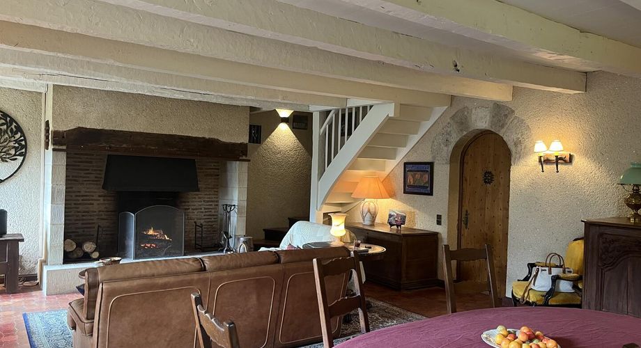 SECTEUR FIGEAC - Charmante maison en pierre - 143 m² 