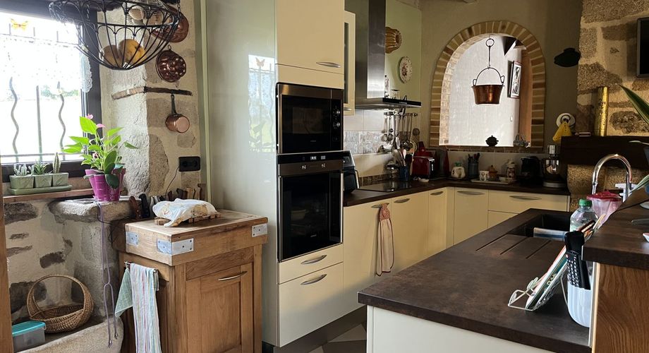 EXCLUSIVITÉ - Maison ancienne avec dépendance - SECTEUR LATRONQUIERE