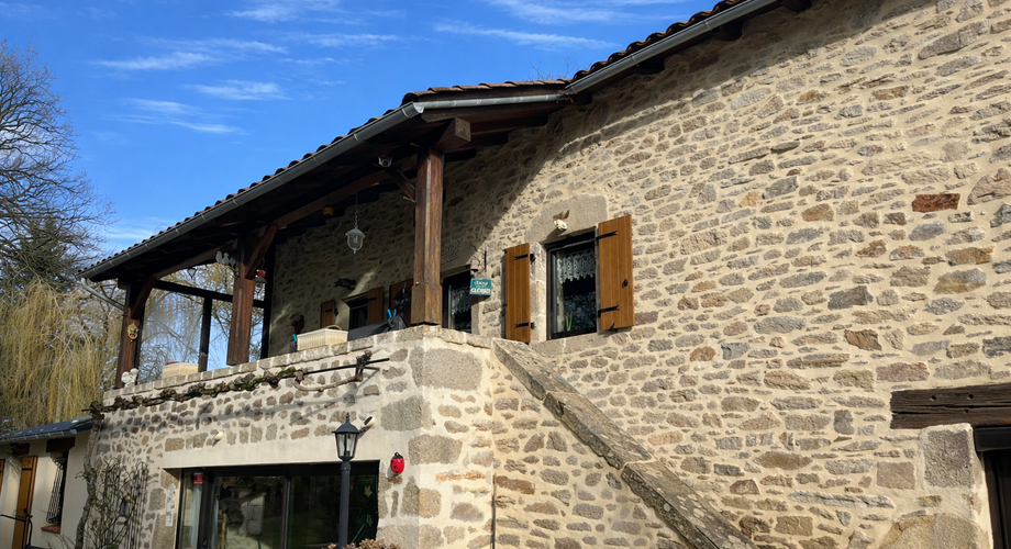 EXCLUSIVITÉ - Maison ancienne avec dépendance - SECTEUR LATRONQUIERE
