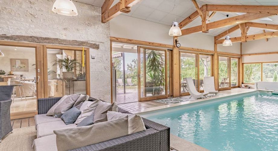 Région Montcuq - Propriété composée de 2 maisons en pierre avec environ 3 ha de terrain