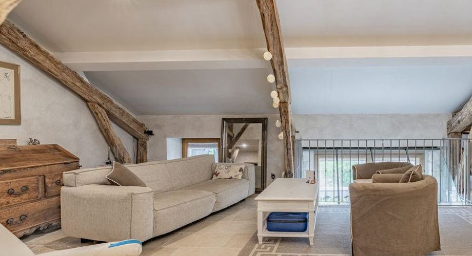 Région Montcuq - Propriété composée de 2 maisons en pierre avec environ 3 ha de terrain