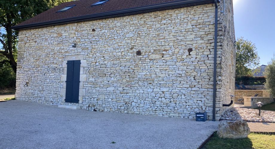 MAiSON EN PIERRE RENOVEE