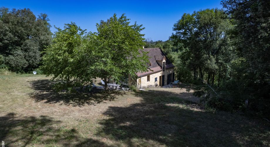 EXCLUSIVITE- Secteur GOURDON - Maison, Gîte et grange sur 1ha6 avec piscine.