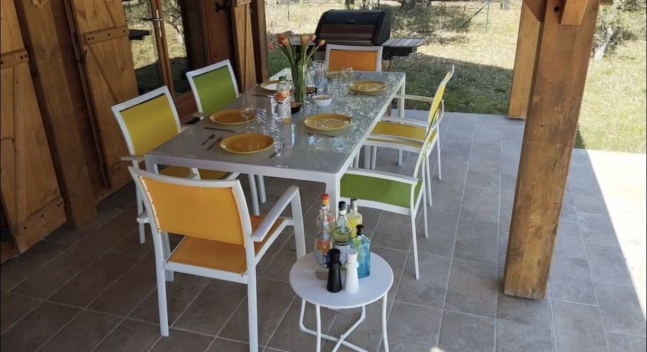 Vallée de la Dordogne, maison contemporaine 3 chambres, piscine chauffée au sel, terrain clos 1270m².