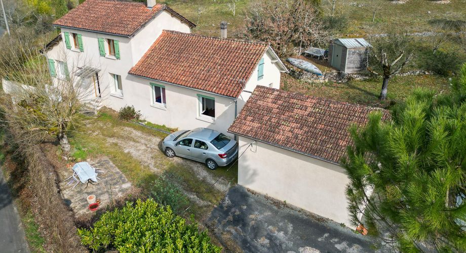 Vallée Dordogne, Maison 4 chambres et garage indépendant.