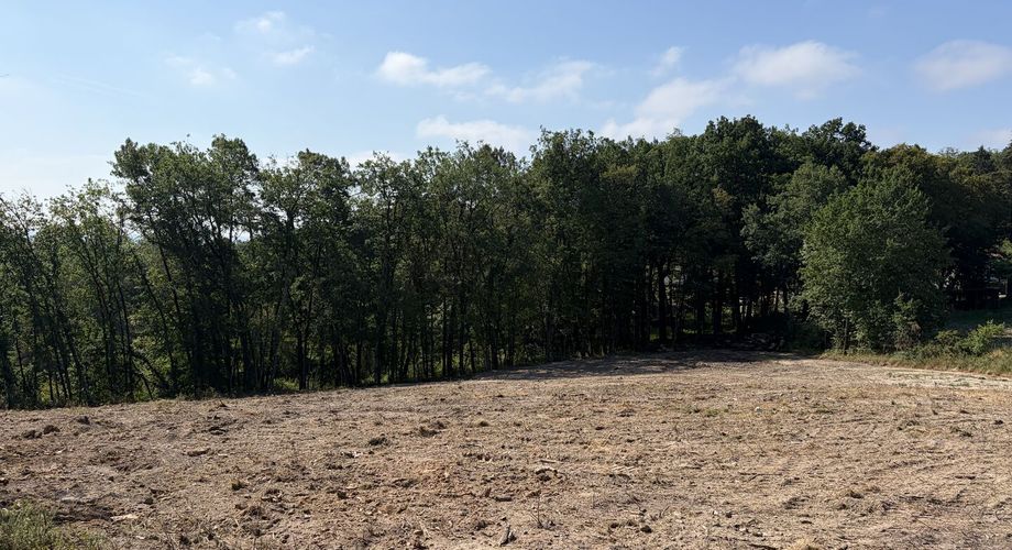 Terrain constructible à vendre à Trélissac, 2.376m², dont environ 2000 m2 de constructible