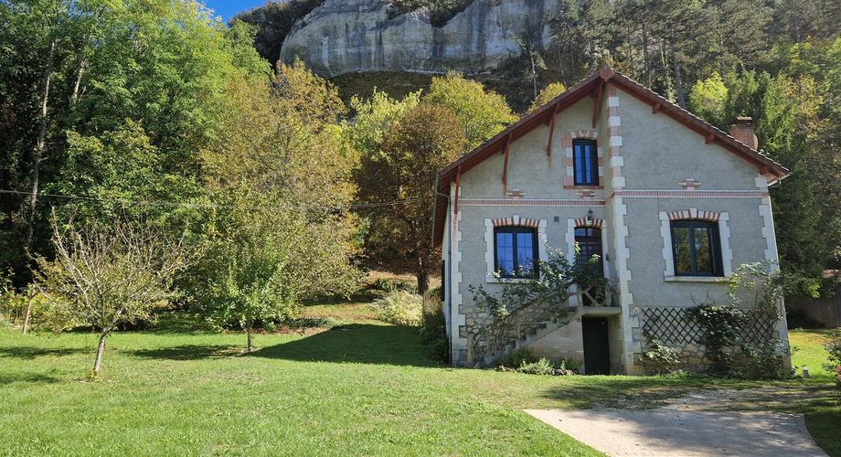 Maison de village de 140m² habitables avec garage et jardin