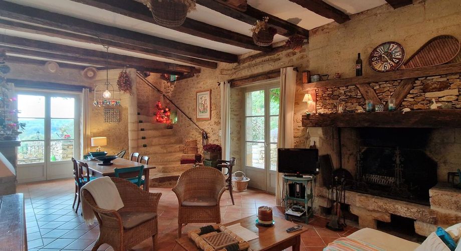 Les Eyzies - Maison périgourdine de 5 chambres et piscine avec vue sur la Vallée