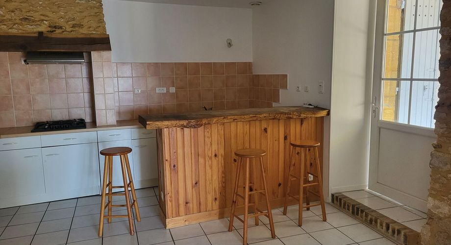 Saint-Cyprien, immeuble de rapport avec deux appartements libres