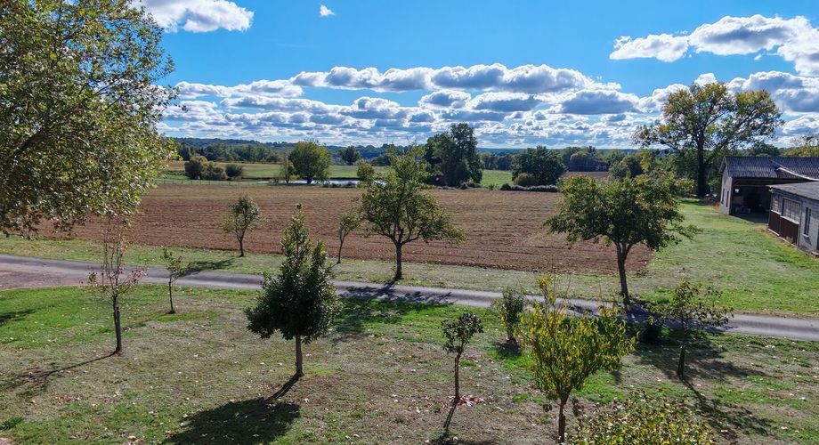 Maison de campagne avec 6,7 hectares et vue
