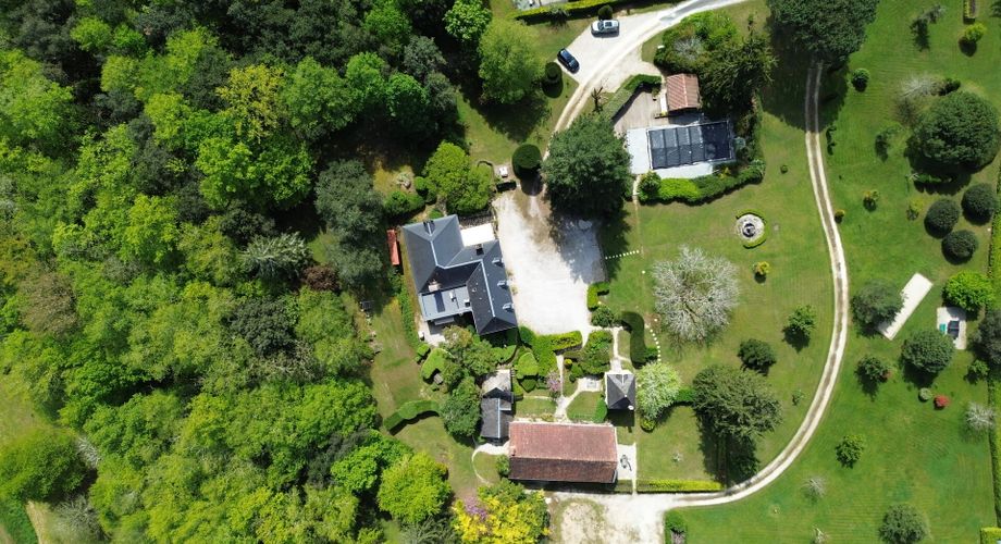 Splendide Manoir et ses dépendances à 5 min de Sarlat 