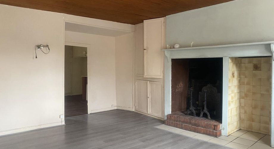 Maison ancienne avec terrasse