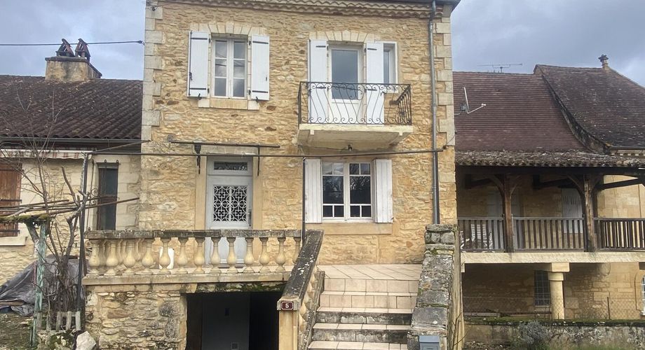 Maison ancienne avec terrasse