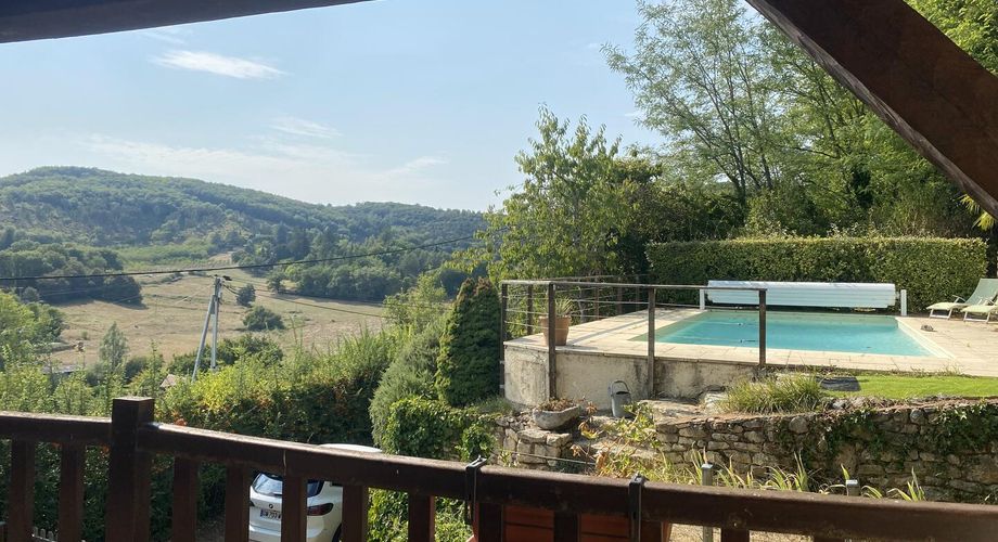 Maison de village avec piscine et vue !