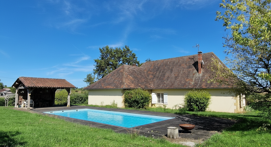 Grande maison style périgourdin avec panorama sur la Bastide