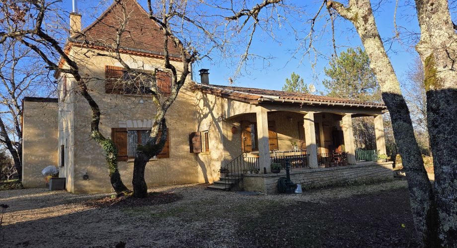 Maison contemporaine avec gîte et beau terrain au calme !