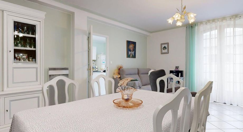 Maison à vendre à proximité de Saint-Cyprien (24)