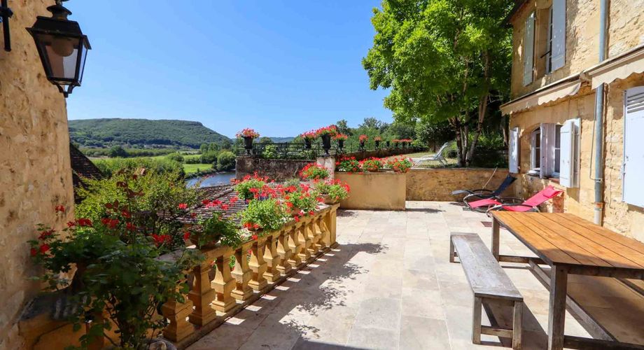Au cœur de Beynac et Cazenac, l'un des plus beaux villages de France, vallée de la Dordogne - Périgord Noir