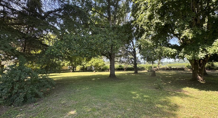 Charmant pied-à-terre contemporain – 64 m² dans un parc d’exception