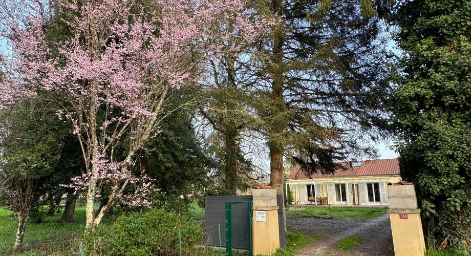 Charmant pied-à-terre contemporain – 64 m² dans un parc d’exception