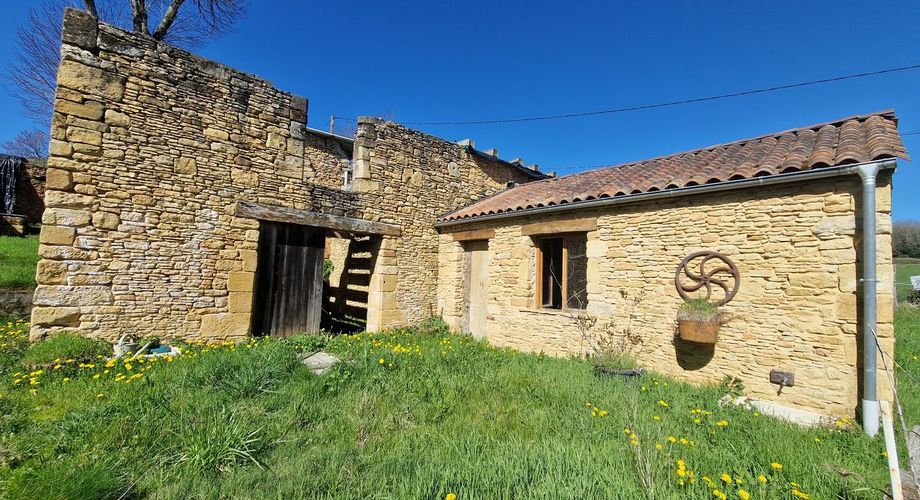 Perigord Noir, Projet en pierres du pays, en cours de renovation et  début d'extension sur joli terrain clos de murets