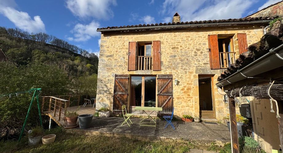 Ensemble ancien de deux maisons + garage indépendant