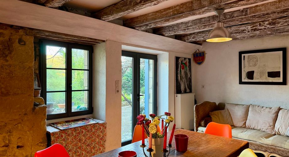 Maison en pierres avec source, ruisseau et piscine – Proche Sarlat-la-Canéda