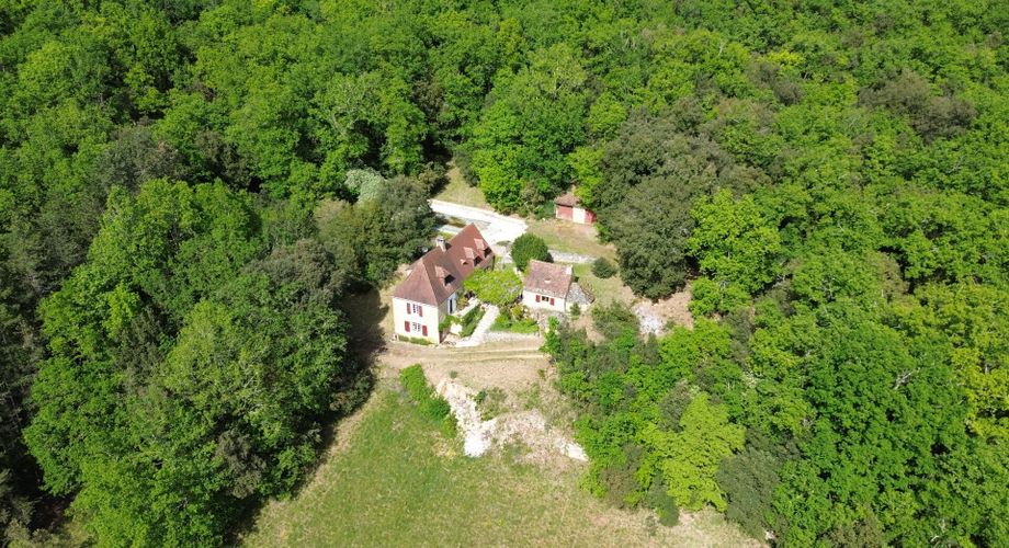 Propriété de charme au calme absolu sur 3 hectares