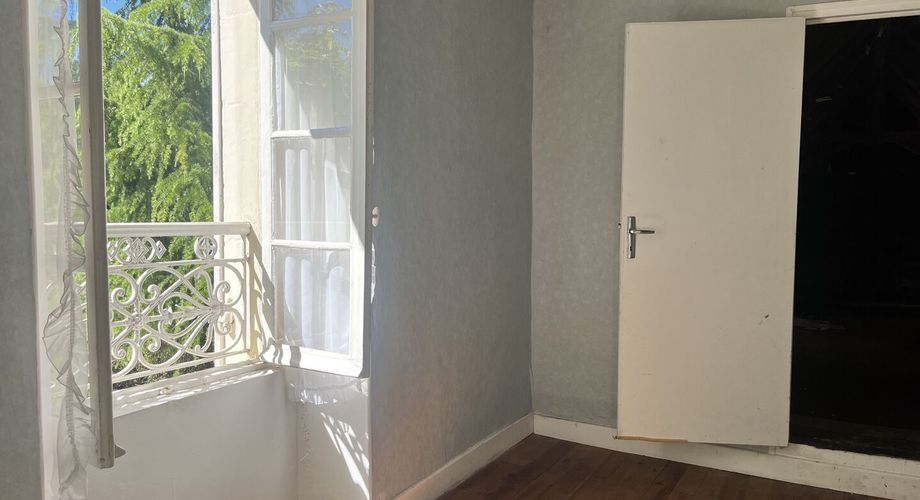 Maison en pierre à rénover entièrement – Proche Belvès.