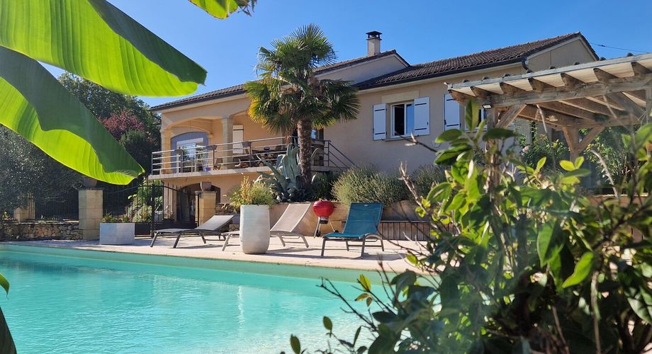 Maison Principale, Gîte, Piscine, Belle Vue et terrain de plus de 4000m2
