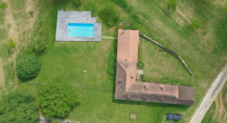 Maison périgourdine de caractère avec dépendances et piscine – Castelnaud-la-Chapelle – Périgord Noir