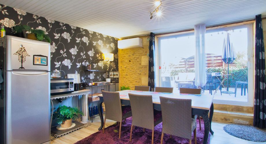 Centre ville de SARLAT - Maison en pierre avec 3 chambres en suite et terrasse