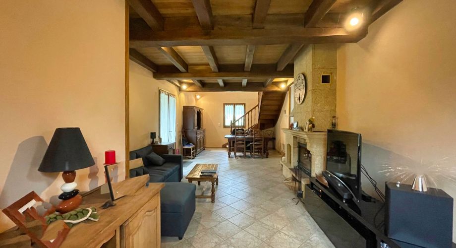 SUD SARLAT- Maison périgordine avec garage 