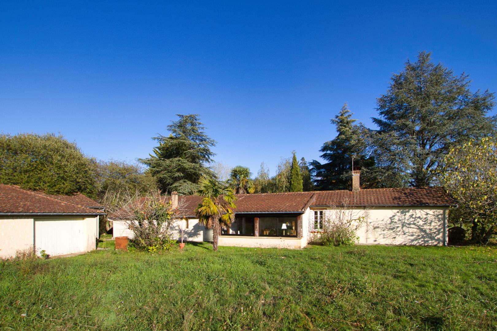 ENSEMBLE DE 2 MAISONS 